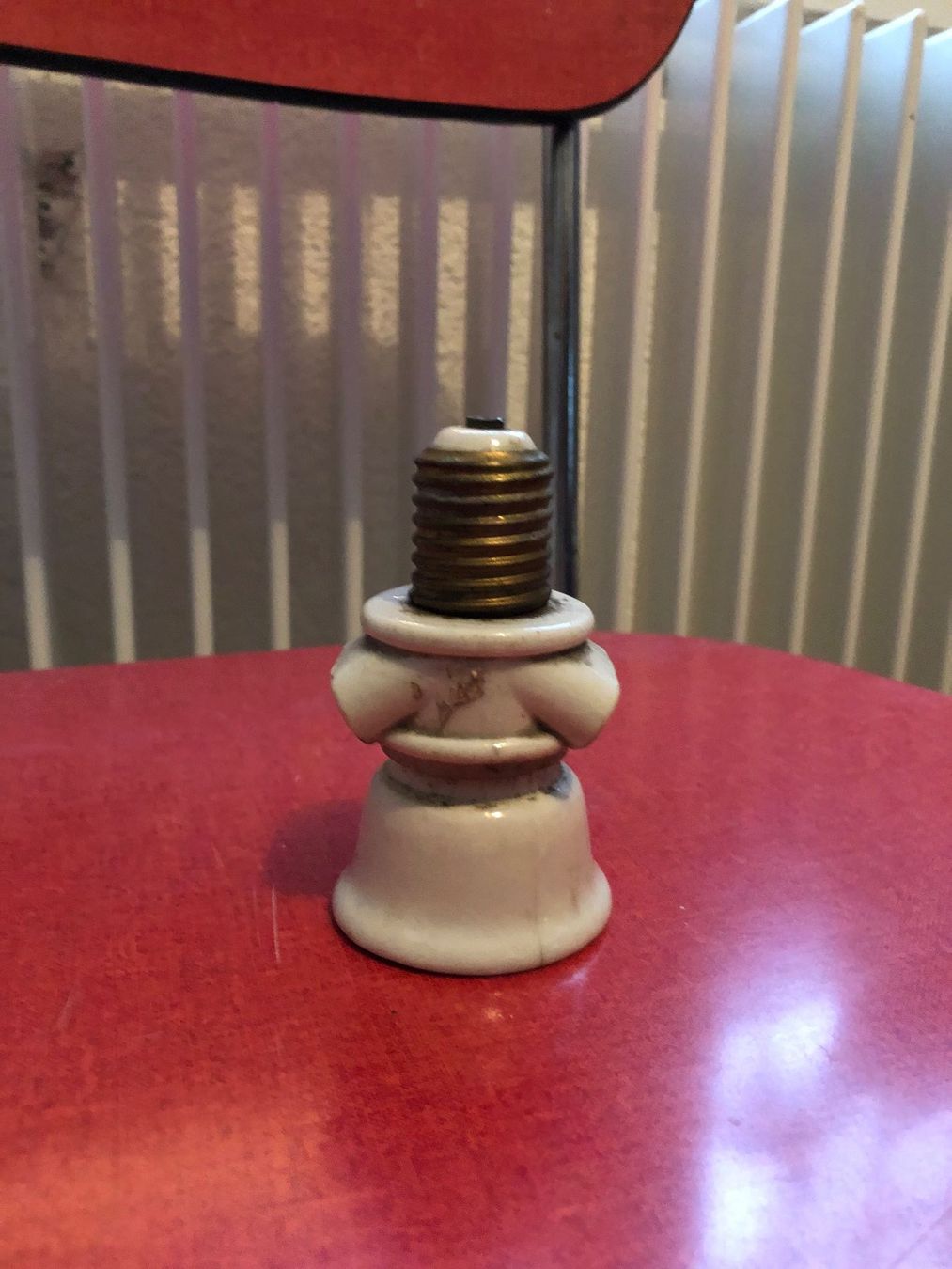 Lampade: Lampenfassung mit Doppelstecker, antik – Usato da Niederurnen venduto da Guste 1