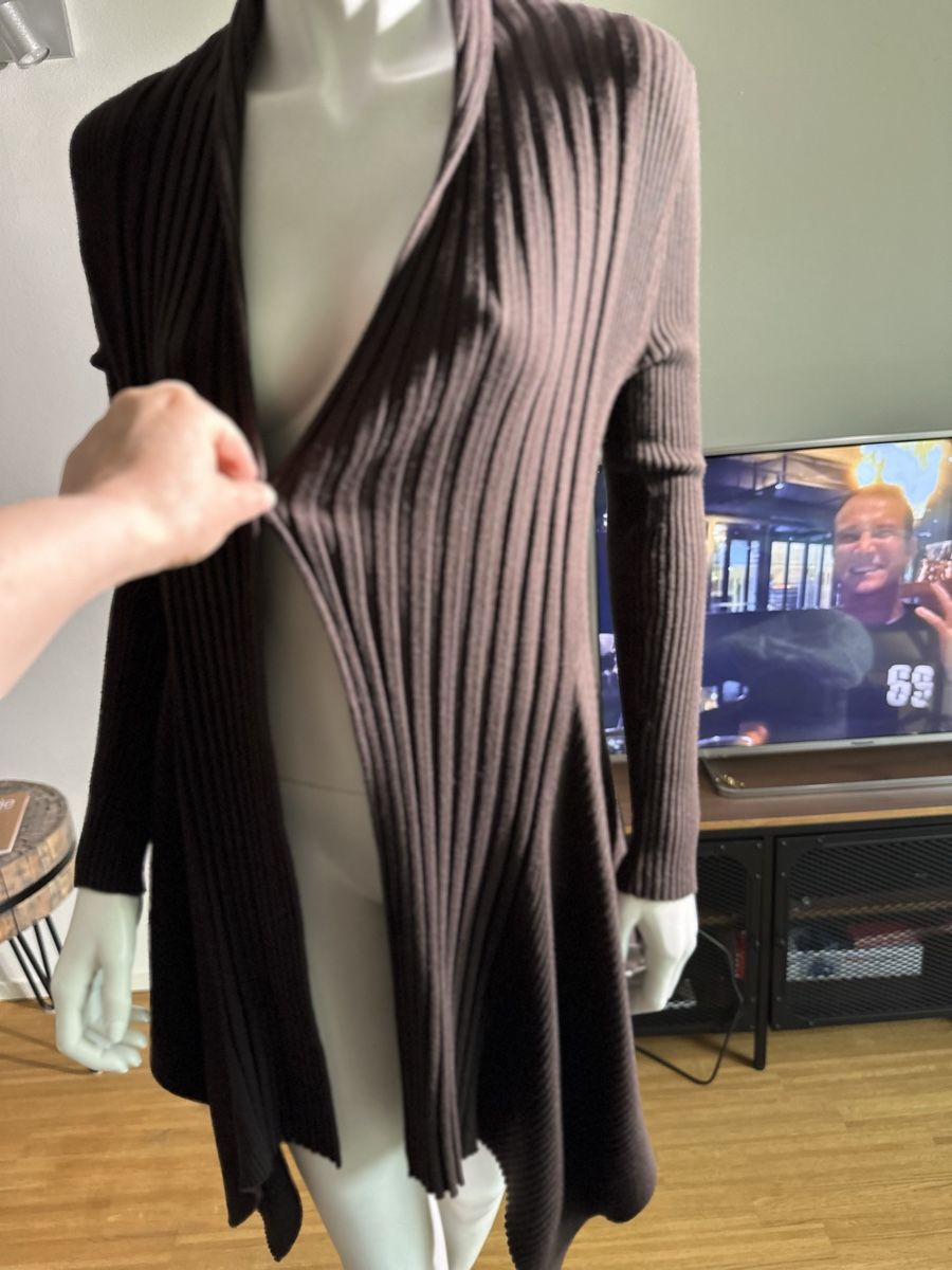 Pullover & Sweatshirts: Schöne Damenjacke von Marks&Spencer – Gebraucht aus Adliswil von RicPro 4