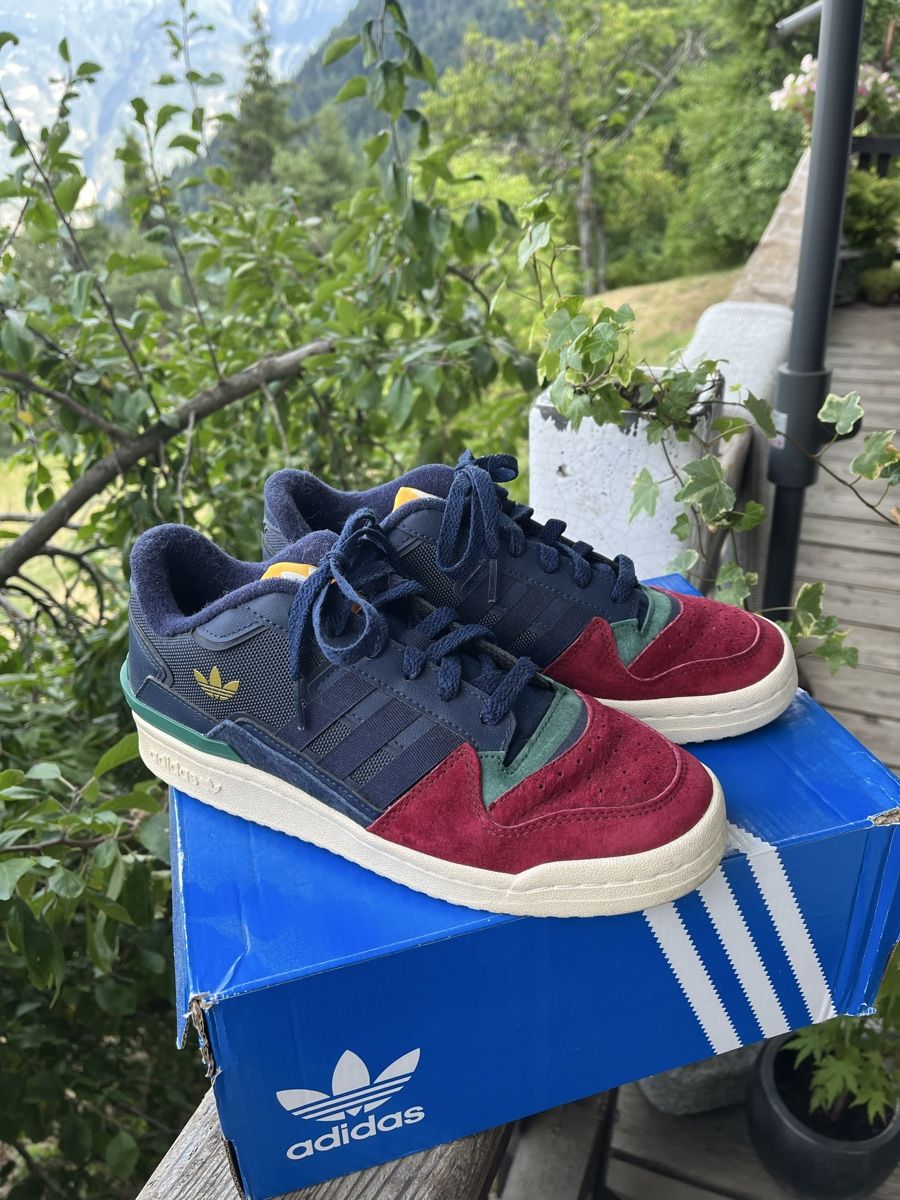Adidas Chaussures femmes: Baskets adidas 39/5 – D'occasion à Ovronnaz par fra_n8h8 2