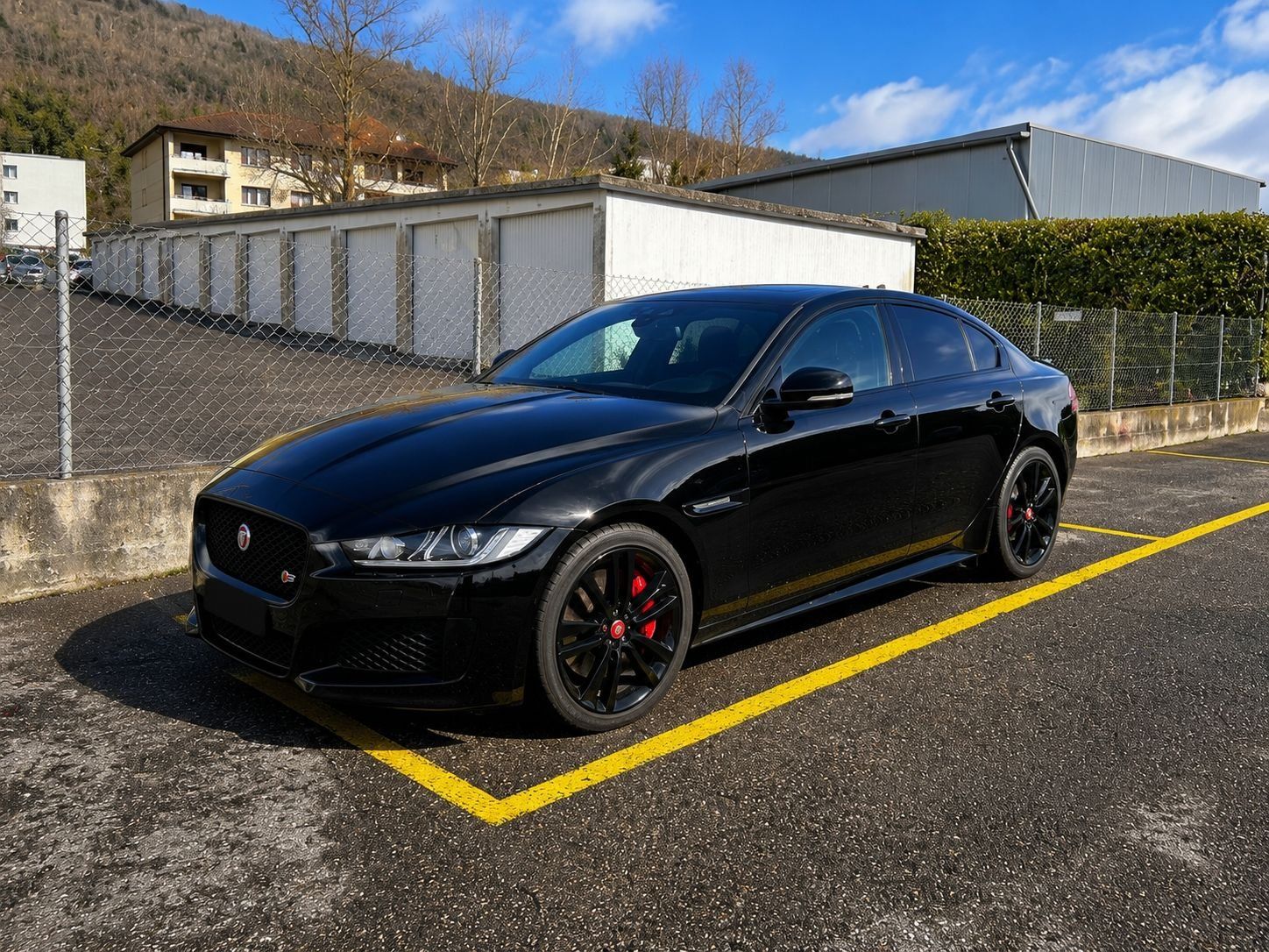 Jaguar Automobili: Jaguar XE S 3.0 – Usato da Neuchâtel venduto da Odion8 1