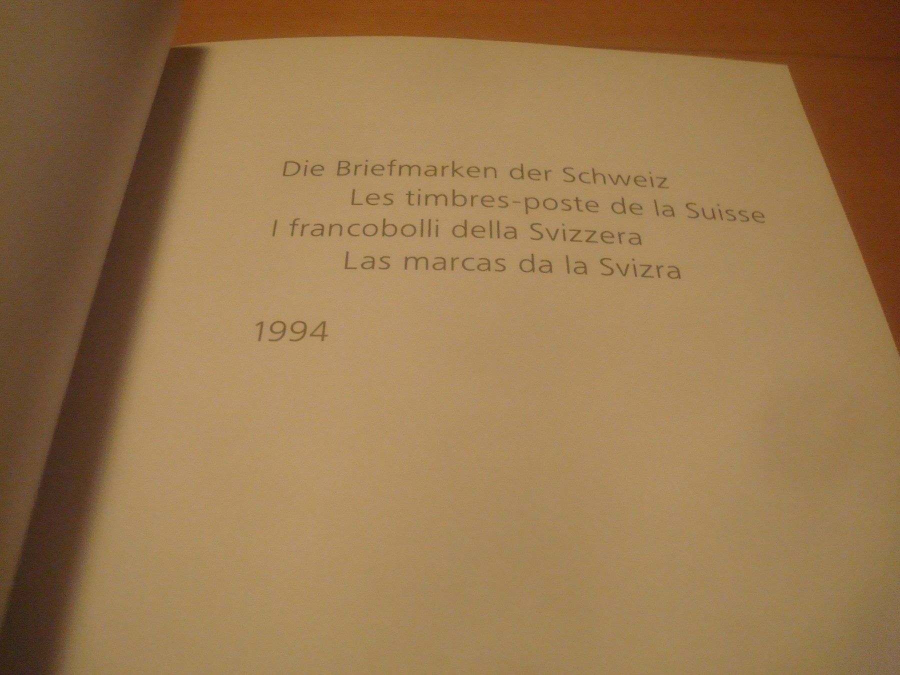 Tutti i francobolli: CH 1994 Jahresbuch mit 4er Blocks – Usato da Gordola venduto da Polentaefung 1