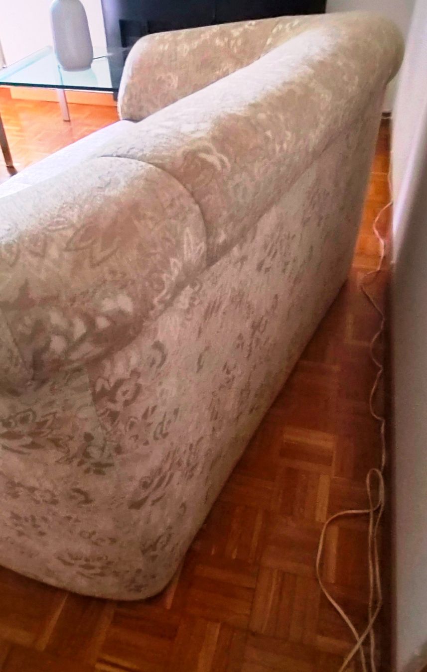 Sofas: Klassisches 2er-Sofa / Couch mit edlem Blumenmuster – Gebraucht aus Zürich von Primanoctis 7