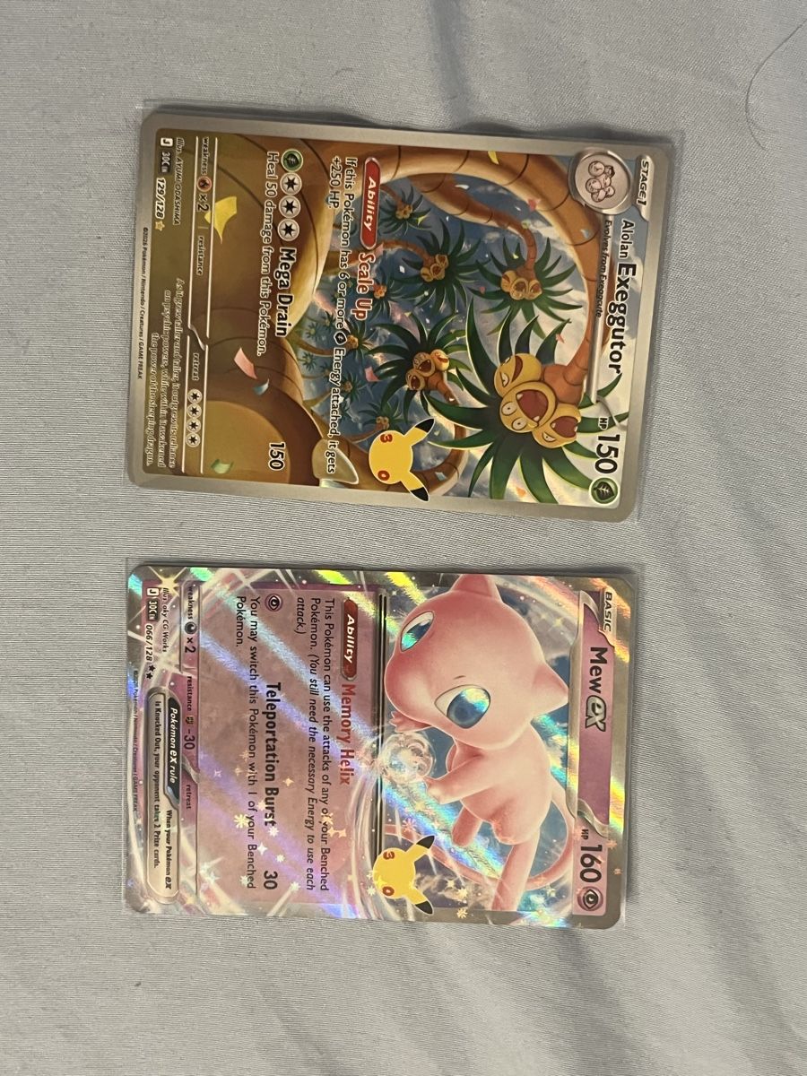 Pokémon Carte collezionabili: Pokemon 30th Anniversary Bundle | Blister + Pikachu  – Nuovo (secondo la descrizione) da Romanshorn venduto da theodoriuss 2