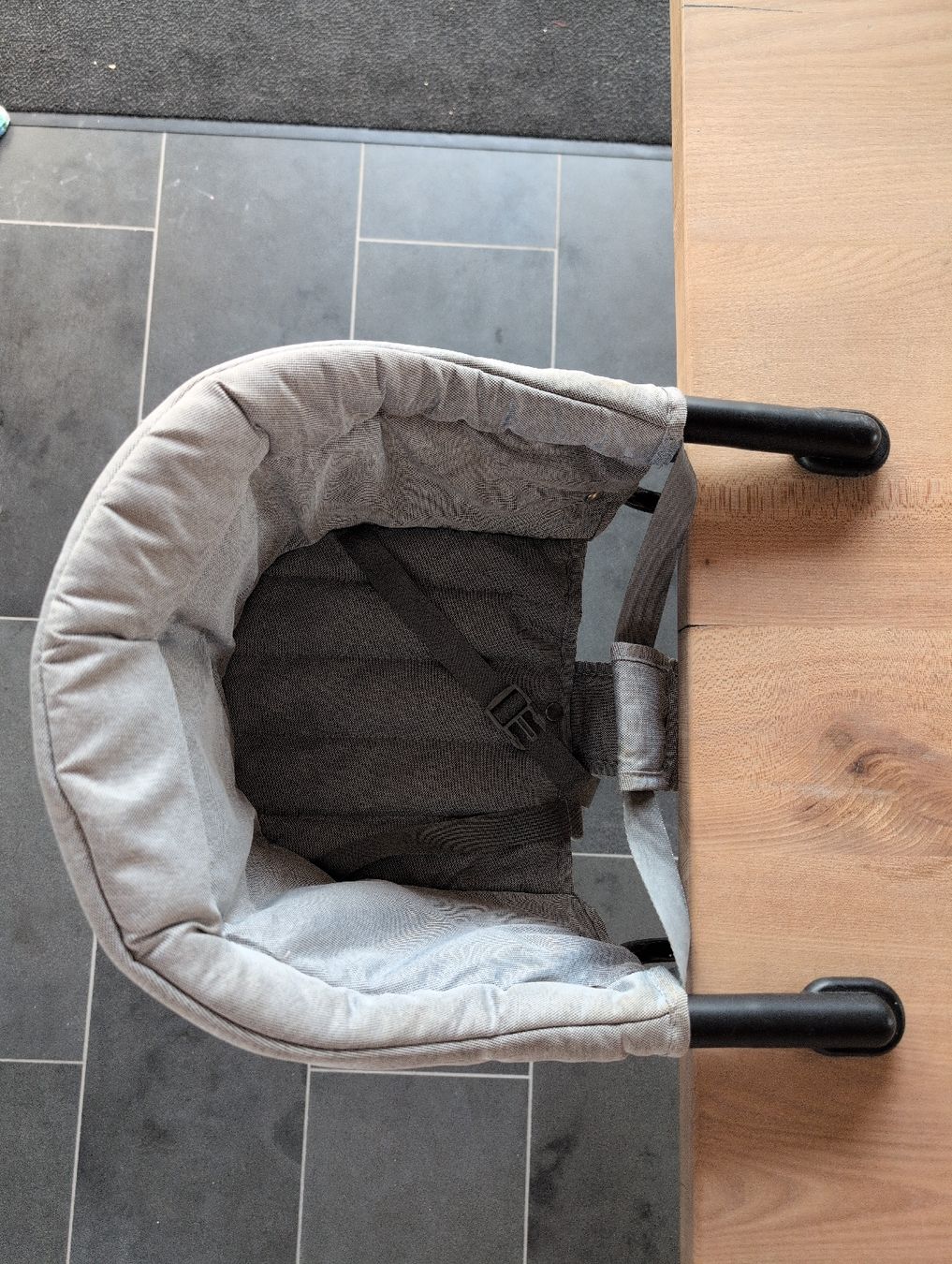 Fillikid Chaises hautes: fillikid Tischsitz, grau – D'occasion à Mümliswil par Sherryli 1