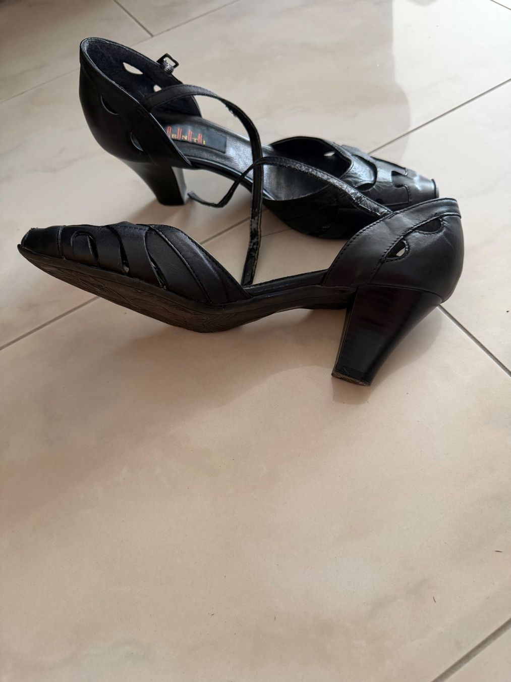 Scarpe da donna: Absatzschuhe – Usato da Muri AG venduto da sabri_25 1