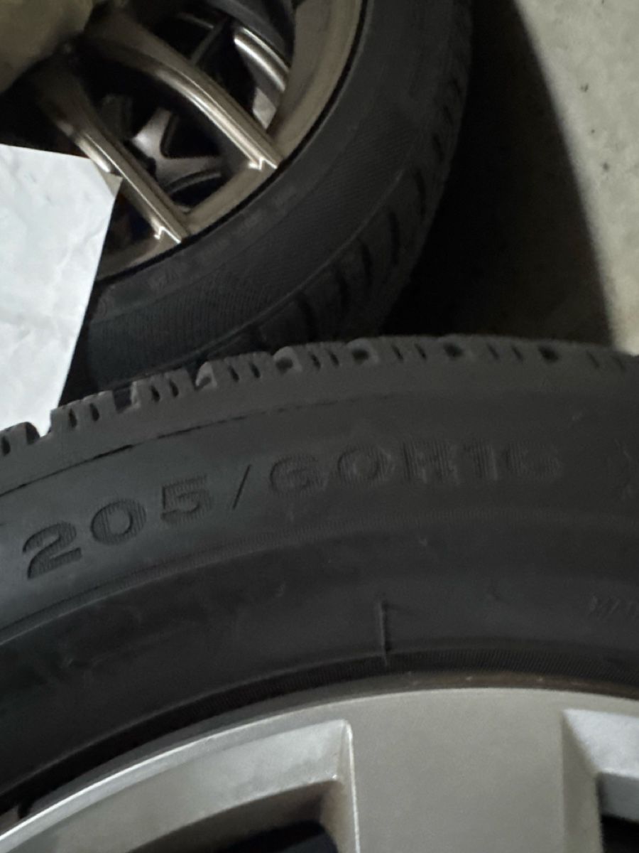 Pneus & Kompletträder: Vw Passat winterrkompleträder – Gebraucht aus Oftringen von lar_569b 1