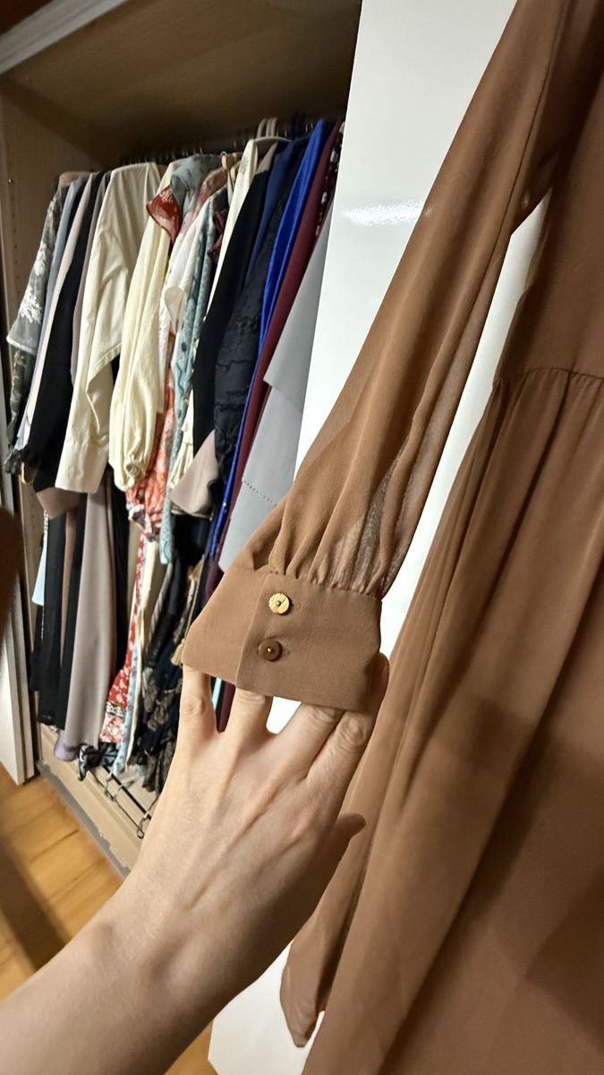 Max Mara Kleider: Max Mara Kleid braun Grösse 38 neu mit Etikett – Neu und originalverpackt aus Haslen GL von rana04 1