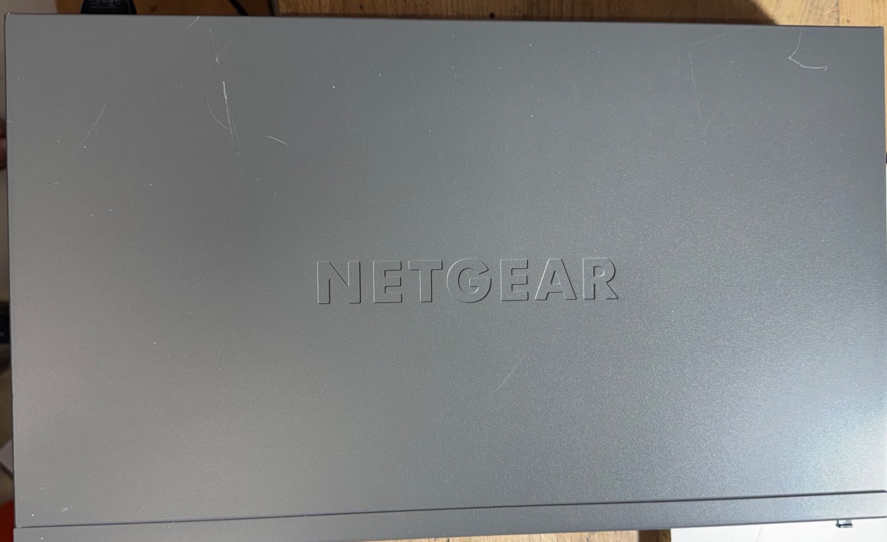 Netgear Hub & Switch: Neatgear GS724TPv3 PoE – Usato da Henggart venduto da easybox 1