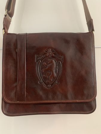 Sac bandoulière cuir marron fait main en Italie état neuf