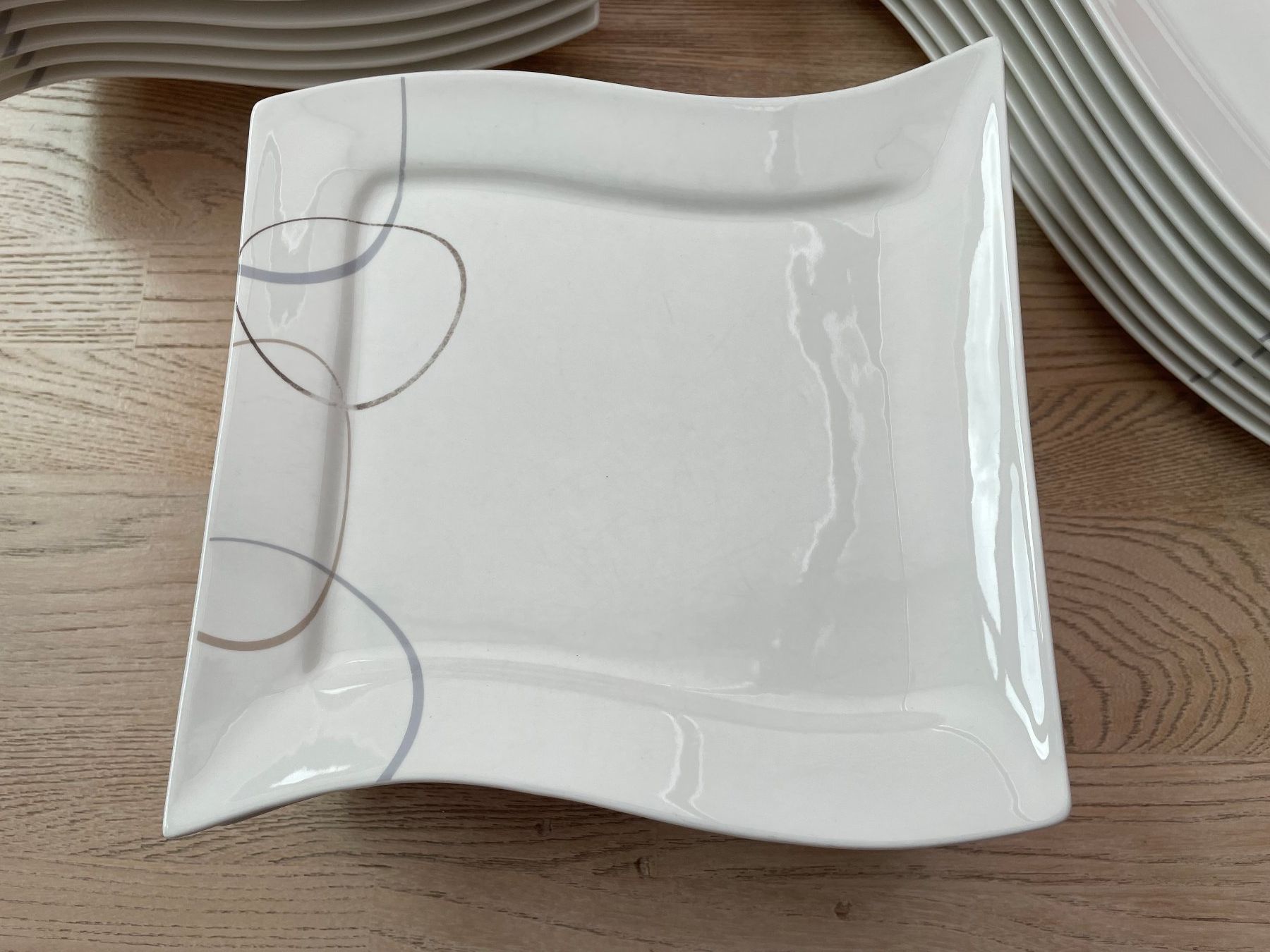 Set di piatti: Geschirr-Set 24-teilig – Usato da Schnaus venduto da sueg01 1