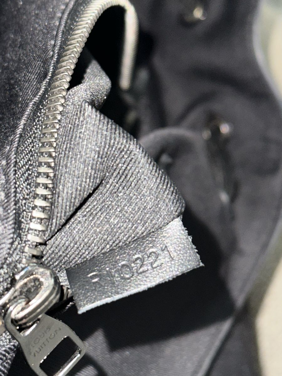 Louis Vuitton Rucksäcke: Louis Vuitton Rucksack Monogram Graphite – Neu (gemäss Beschreibung) aus Rümlang von ohsnapiiitzme2 2