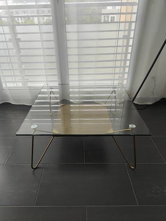 Tische: Couchtisch Glas/Holz – Gebraucht aus Chur von Sm310