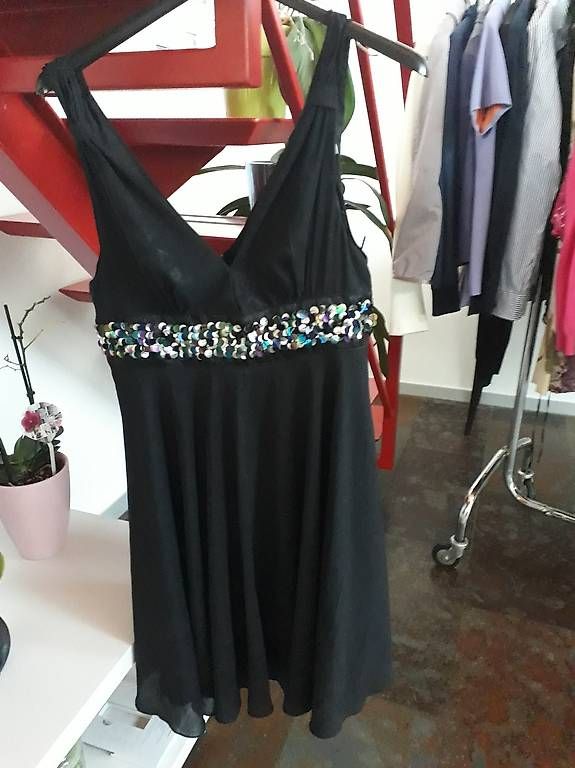 Vestiti: Abito nuovo boutique – Nuovo (secondo la descrizione) da Corteglia venduto da ila_kz6b