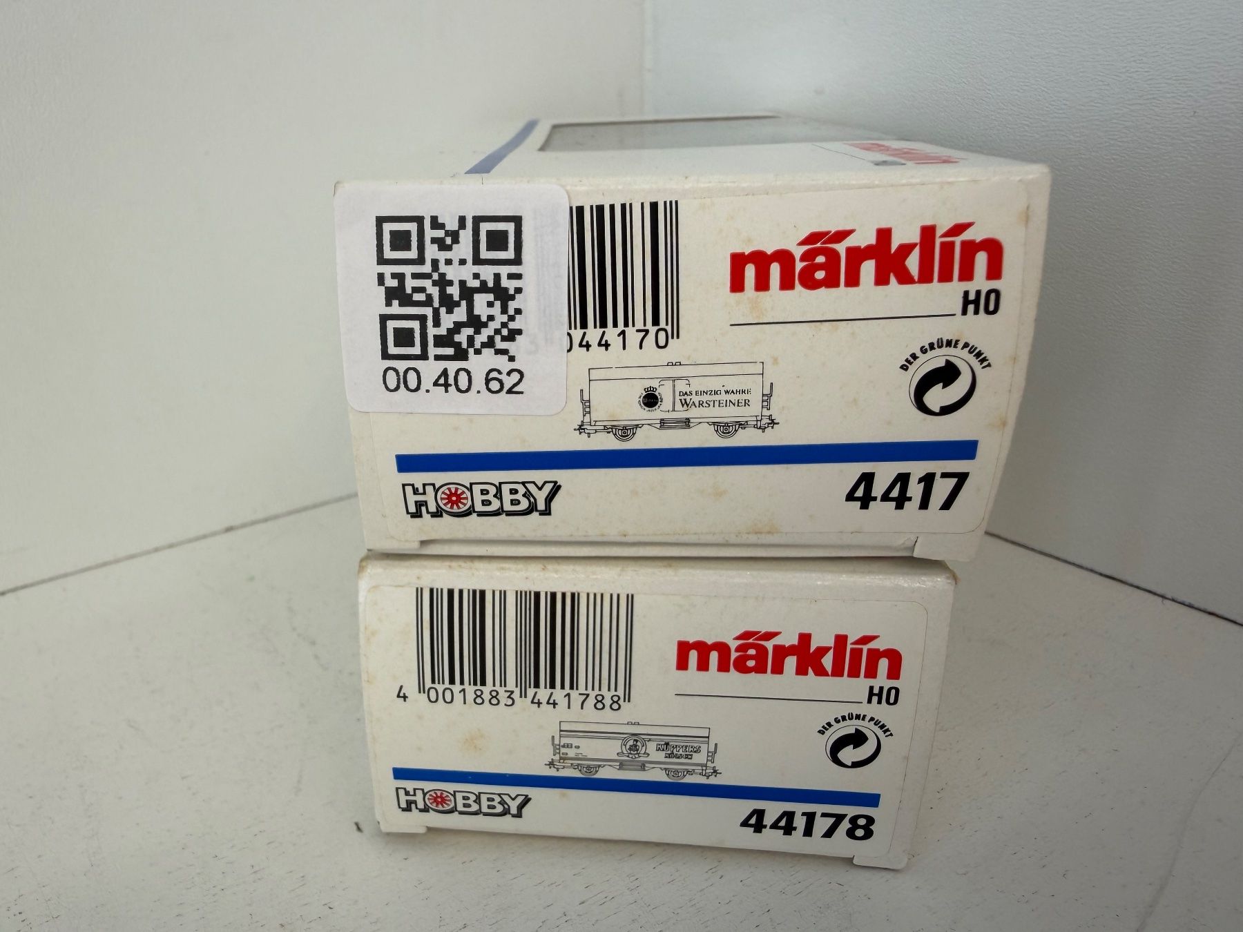 Märklin Modellini di ferrovie: Märklin 4417 + 44178 Güterwagen gedeckte Bierwagen DB – Usato da Büsserach venduto da ModellbahnDepot 7