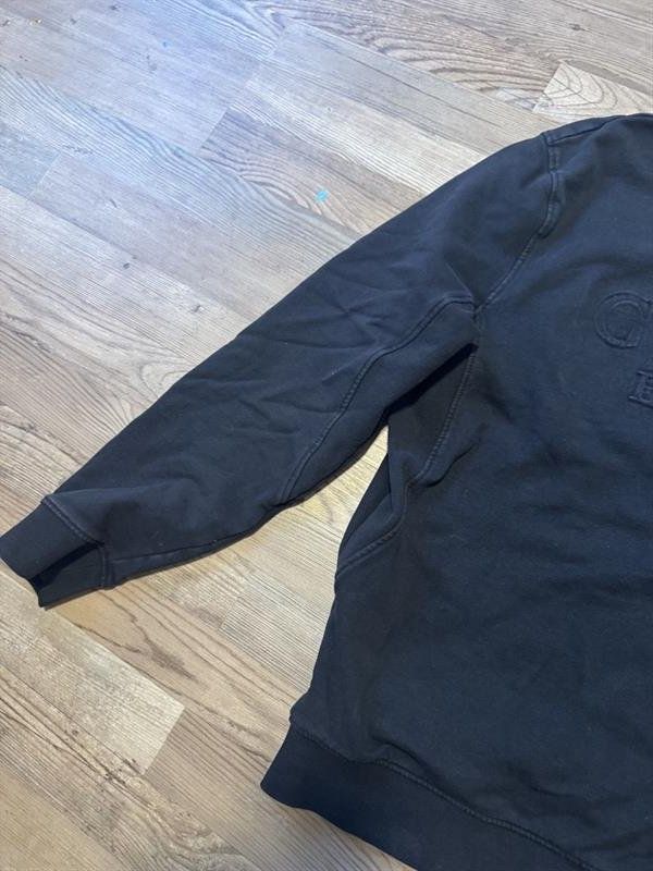 Guess Pullover & Sweatshirts: Herren Pullover "GUESS" – Gebraucht aus Malters von Shevafuri76 2