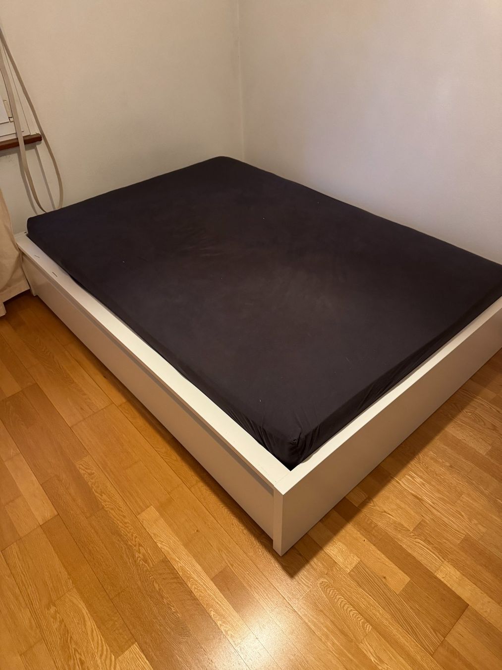 Ikea Betten: Bett 140x200 – Gebraucht aus Bern von elu630