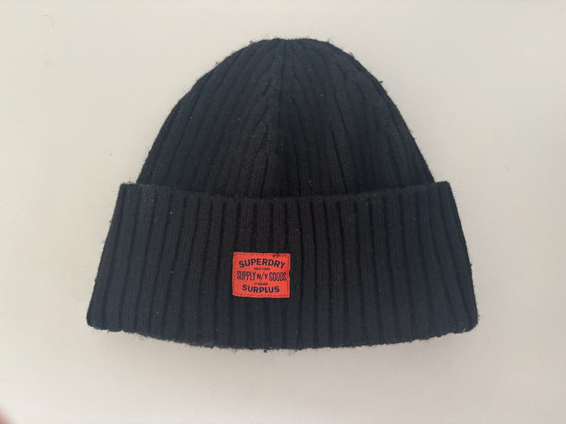 Hüte, Mützen & Caps: Superdry Beanie – Gebraucht aus Schlieren von singsong00