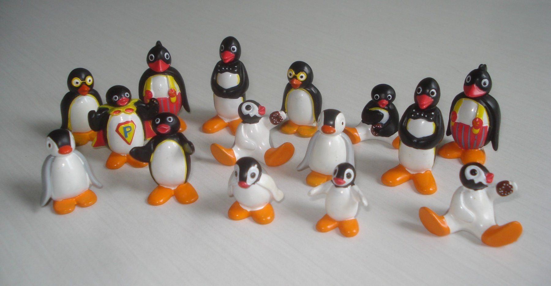 Statuette: 15 x alte Pingu Figuren original – Usato da Urdorf venduto da Tinplate01 1