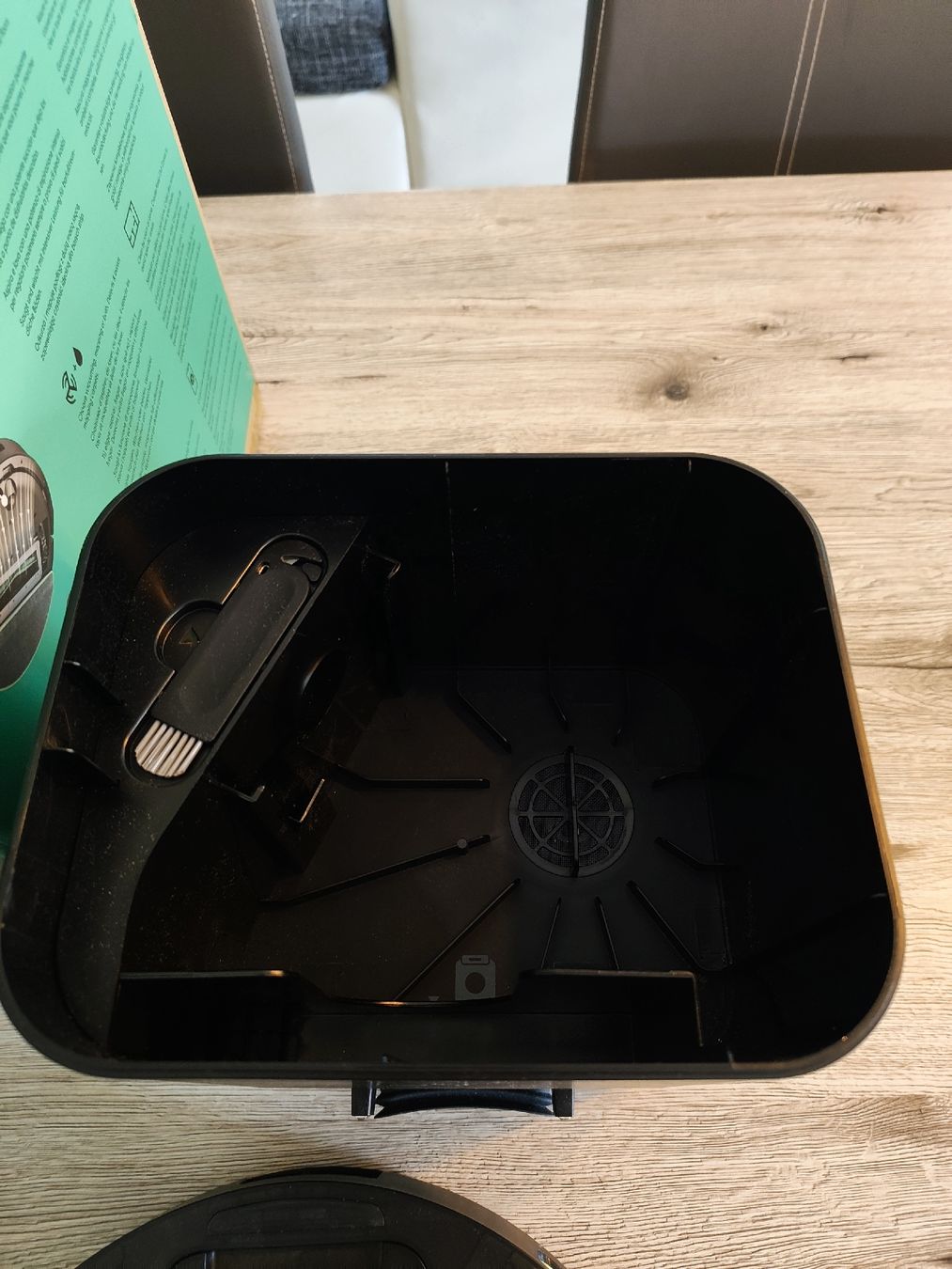 Irobot Staubsauger & Zubehör: Roomba 105 +AutoEmpty Dock – Gebraucht aus Bilten von kingofthekings57 3