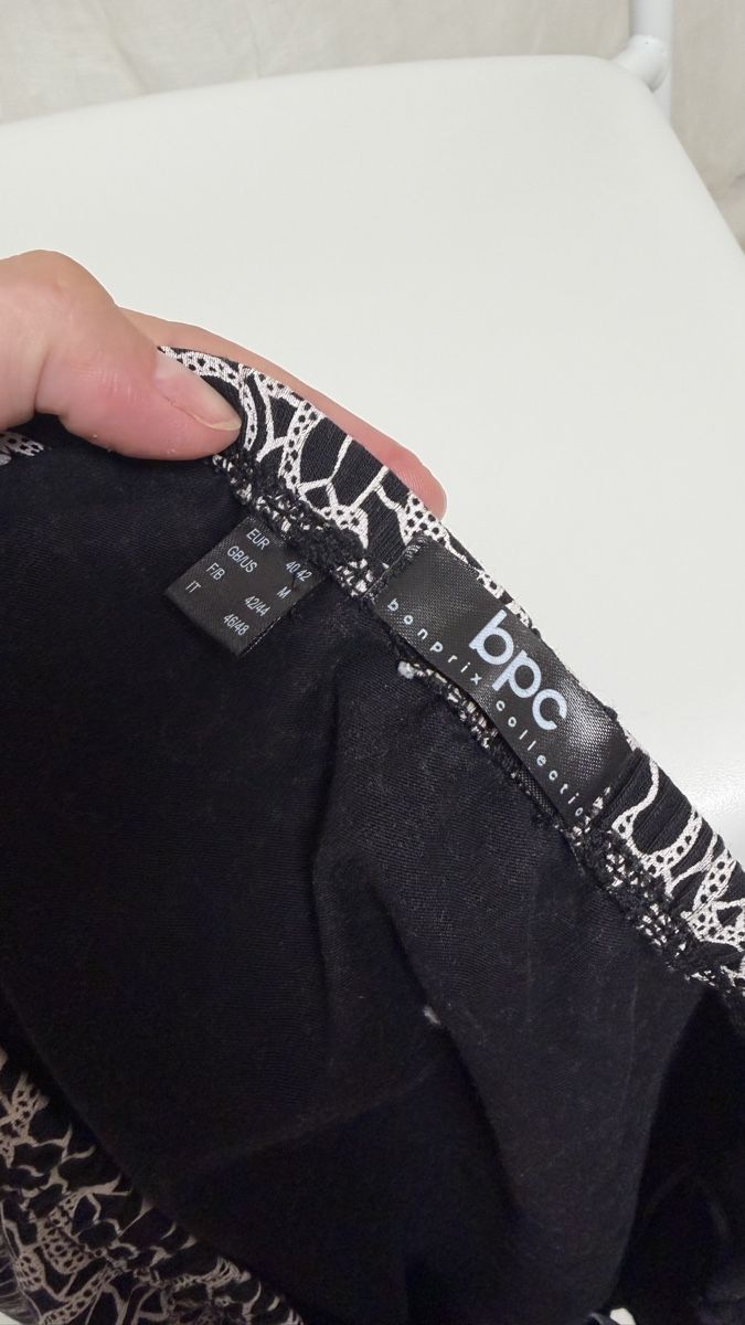 Röcke: Mini skirt patterned black white size M – Gebraucht aus Knonau von Grapesvintage 5