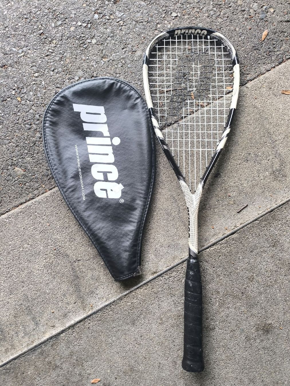 Raquettes: Squashschläger Prince mit Hülle – D'occasion à Horw par chr_qs2q