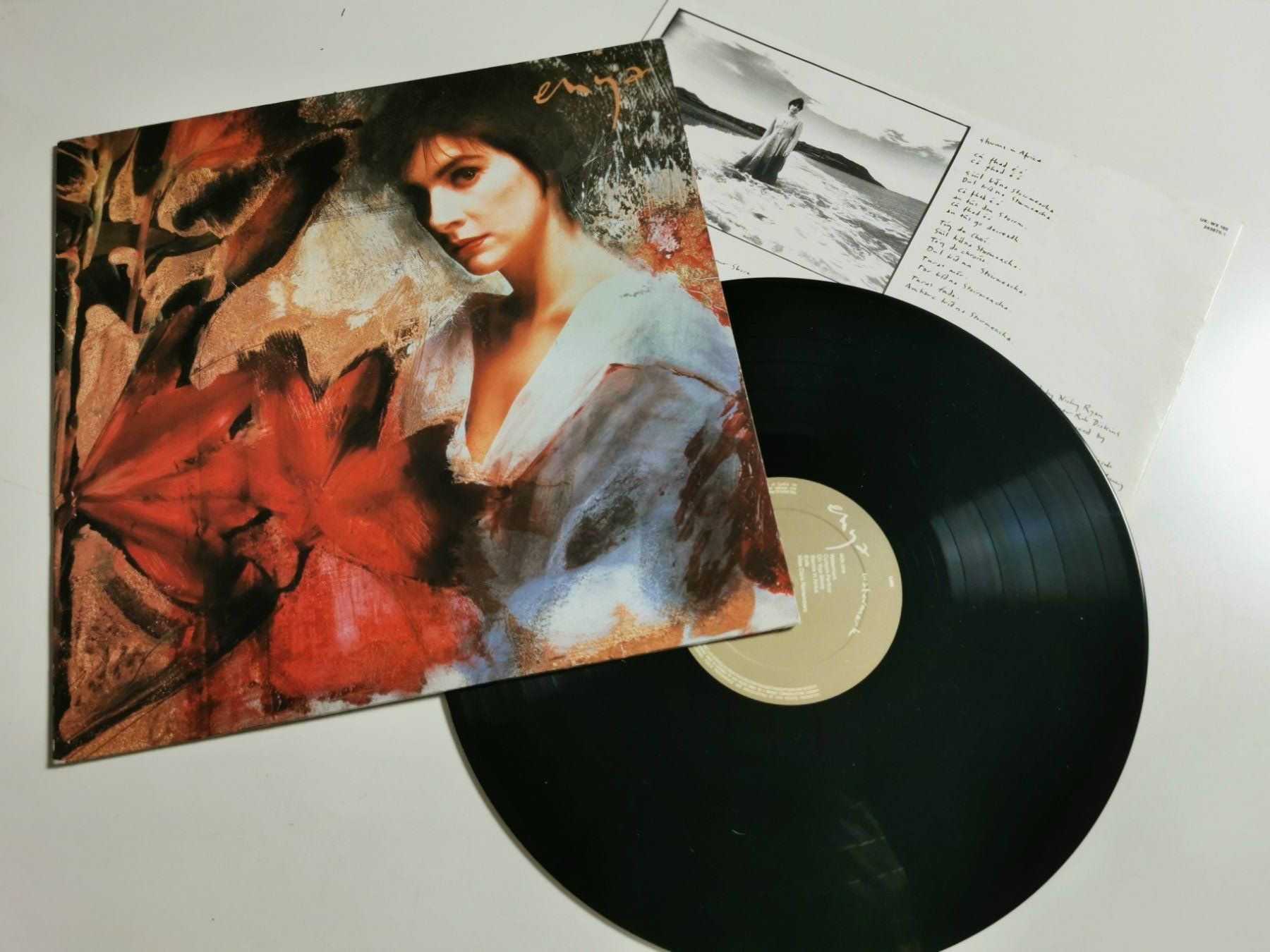 Schallplatten: ENYA - WATERMARK – Gebraucht aus Grafenried von House-of-Oldies