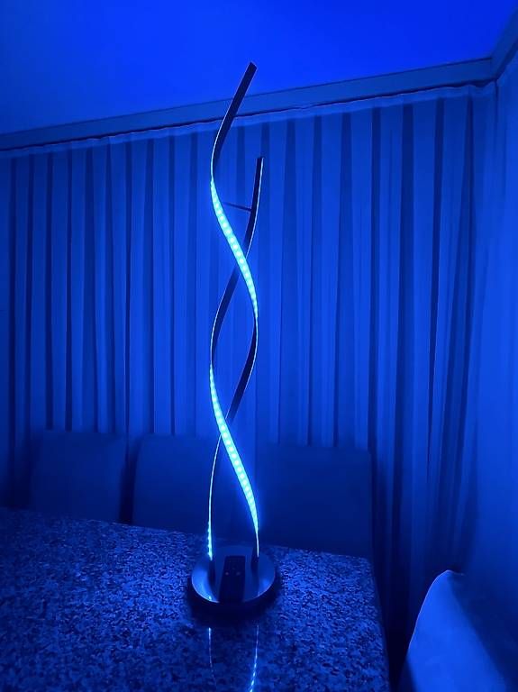 Lampade: stehlampe 127 cm hoch  – Usato da Affoltern am Albis venduto da naf_8j8n