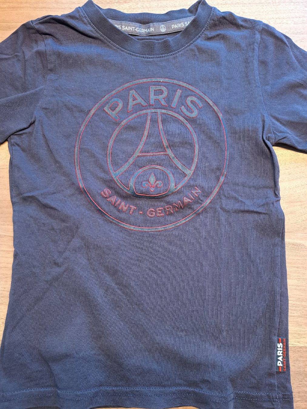Scarpe, pantaloni & magliette da ginnastica: T-Shirt von Paris Saint Germain – Usato da Henggart venduto da andreita 1