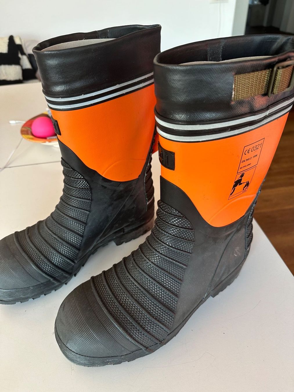 Scarpe da uomo: Schutzarbeitsschuhe – Nuovo (secondo la descrizione) da Oberrieden venduto da Moraira14 1