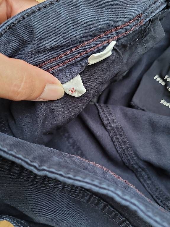 Esprit Pantaloni: Esprit Hose marineblau Gr. 38 – Usato da Muttenz venduto da Chipsy2009 2