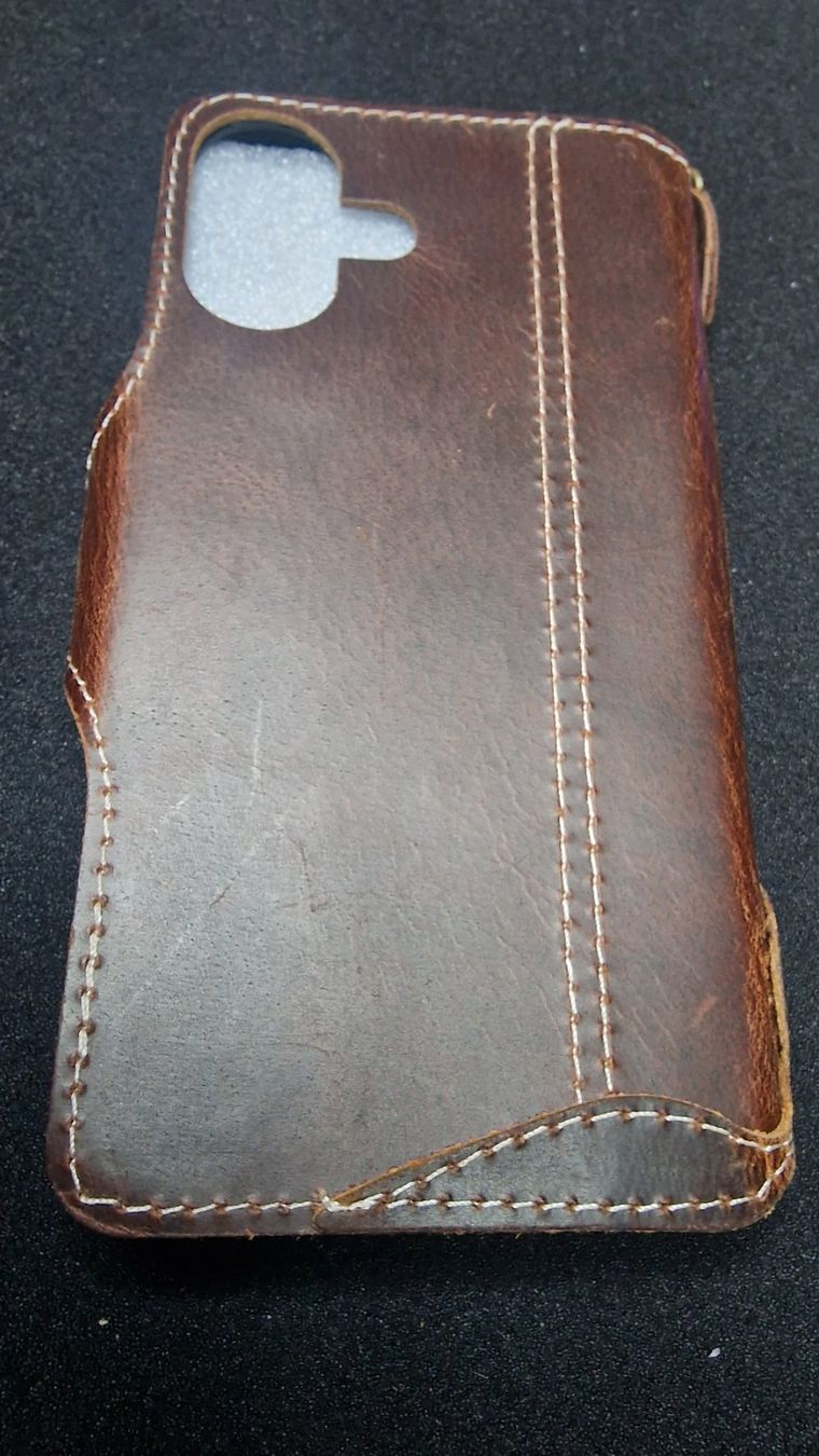 Apple Covers & Schutzfolien: iPhone 16 Leder Wallet Case Braun – Neu – Neu (gemäss Beschreibung) aus Bülach von TimeDealsNow 1