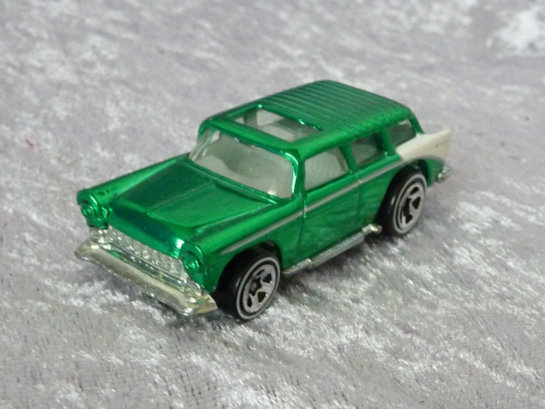 Hot Wheels Modellini d'auto: Chevy Nomad green  1:64 – Usato da Dürrenäsch venduto da Cobra1ch 1
