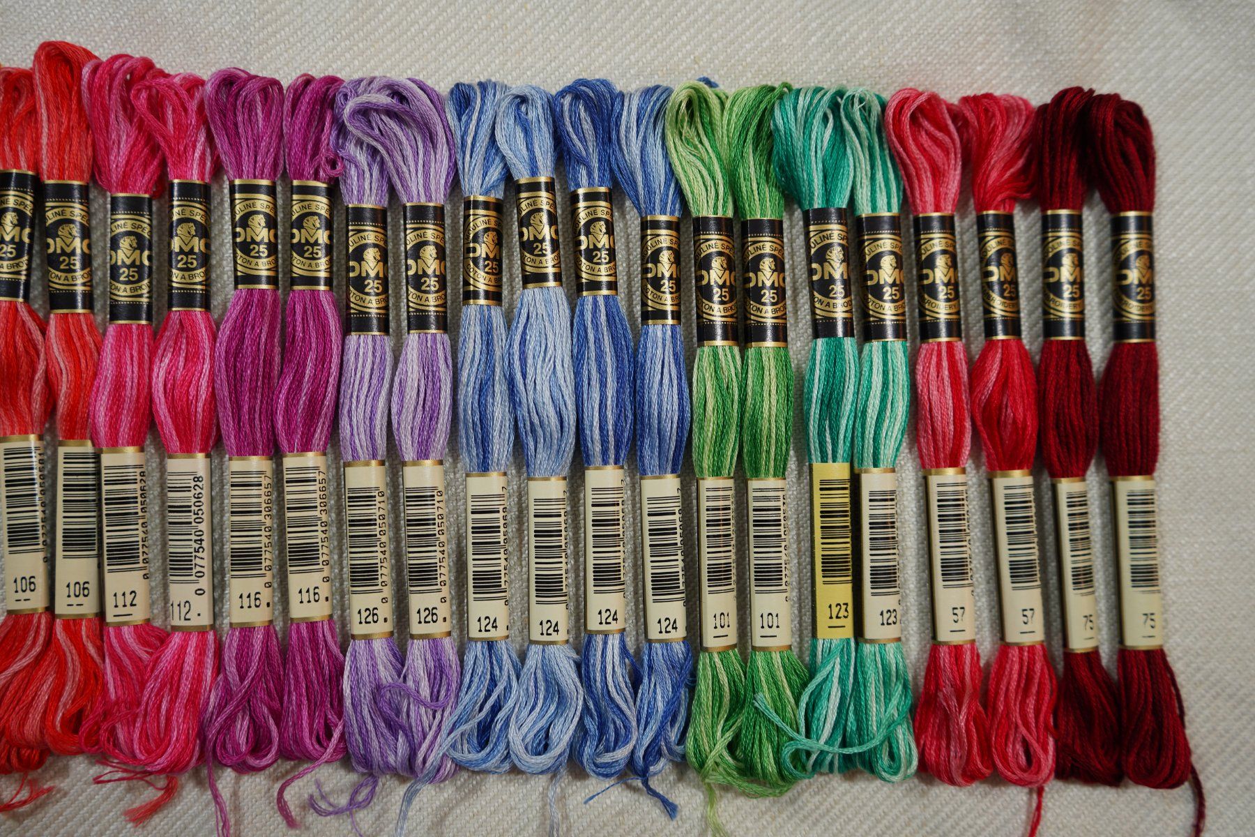 Cordicelle & Fili: 30 DMC Mouliné Spécial Multicolor Art 117 - LOSB9 – Nuovo e nell'imballaggio originale da Mels venduto da DACRI 3