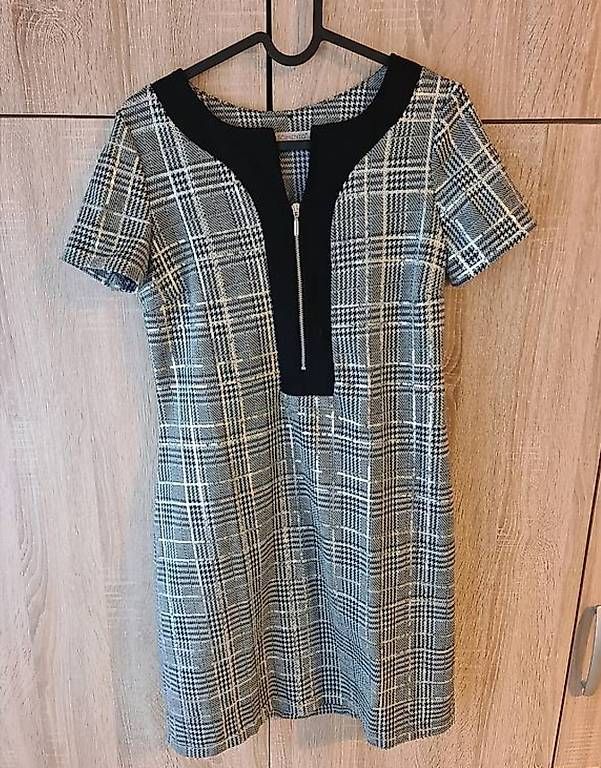 Vestiti: Abito da donna, elegante da ufficio – Usato da Lumino venduto da ghi_x8jl