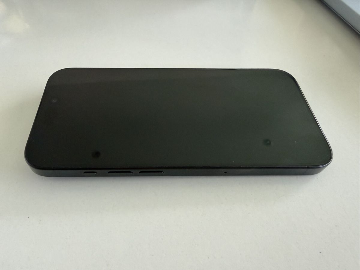 Apple Telefoni cellulari / Smartphones: iPhone 15 Pro 128GB – Usato da Triesen venduto da Mariana19 4