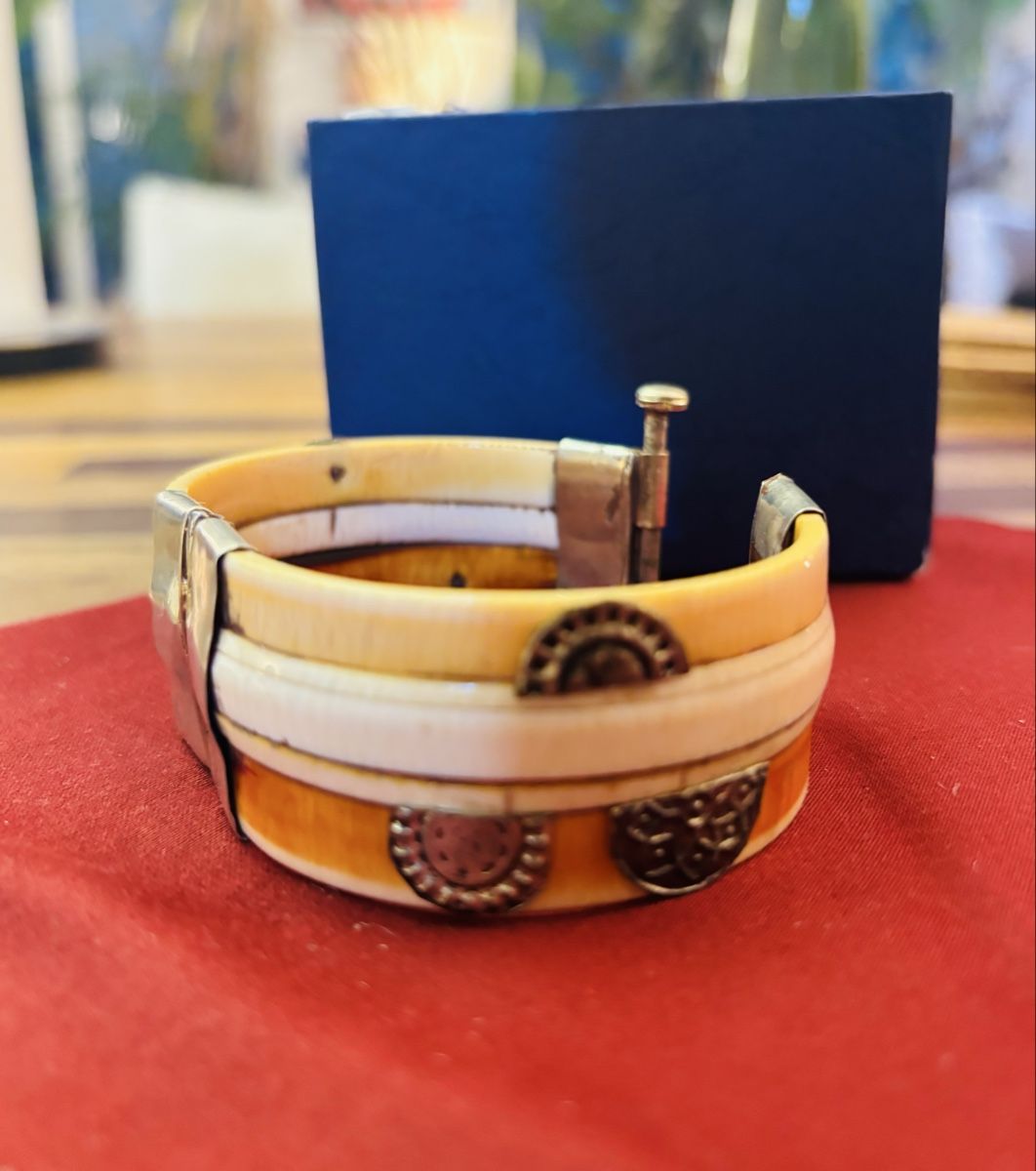 Armbänder & -reifen: Elegante bracciale vintage in osso e argento - Offerta! – Gebraucht aus Wallisellen von nick_1976blu 2