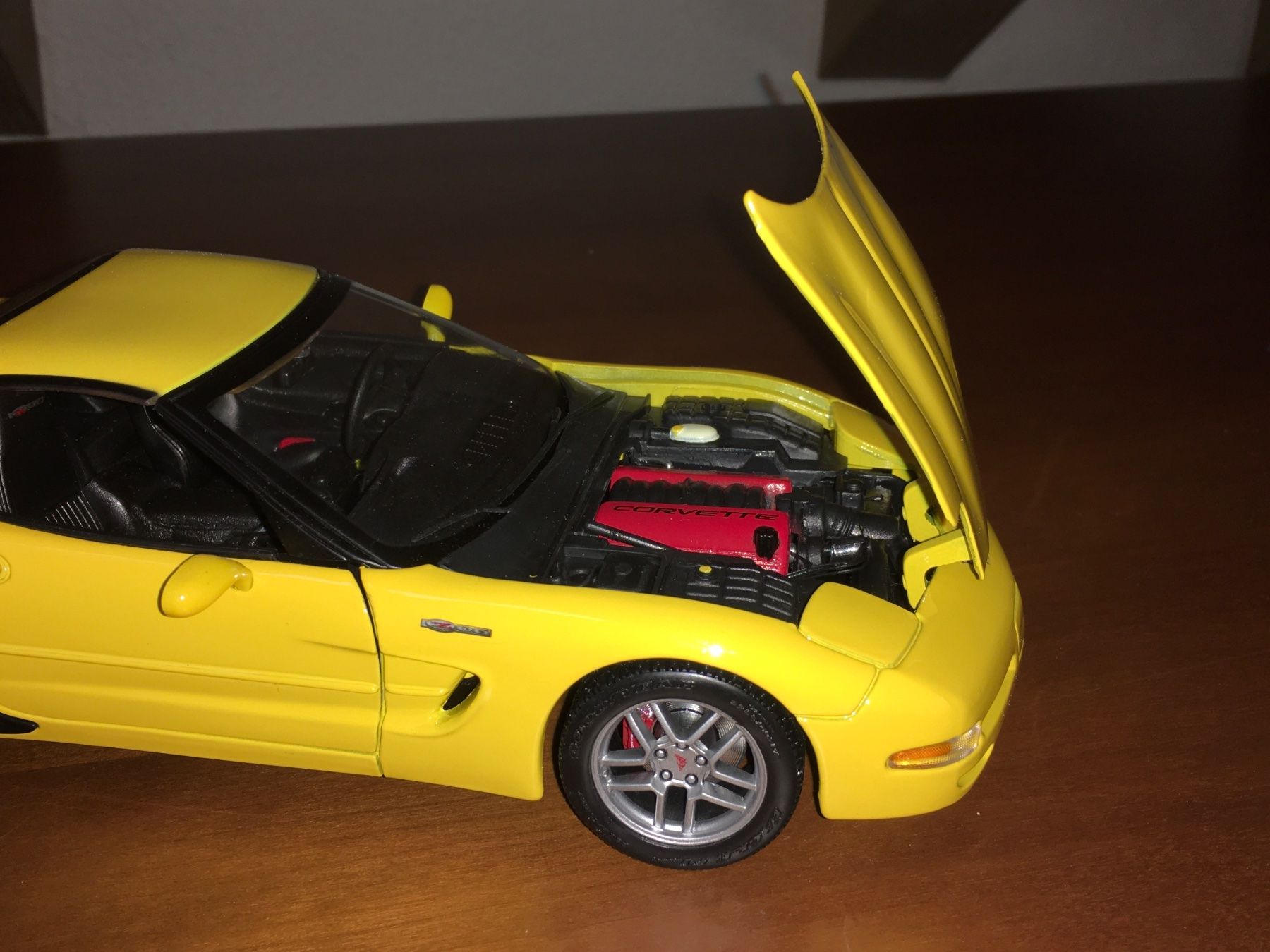 Chevrolet Modellini d'auto: Corvette C5 convertible Hard Top 1/18 – Usato da Wohlen AG venduto da PrivatSammlung 3