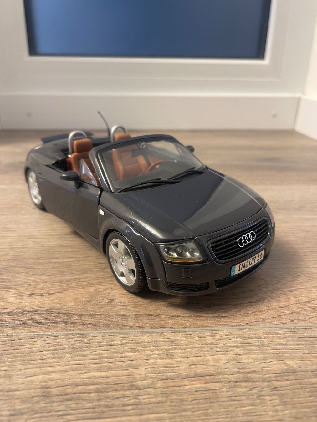 Maisto Modellini d'auto: Audi TT Roadster 1/18 – Usato da Basel venduto da mariablanka