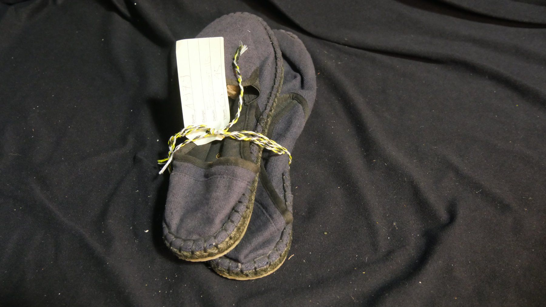Scarpe da uomo: Blaue Hüttenschuhe, Stoff, Grösse 45 – Usato da Buchs SG venduto da die_zc5l