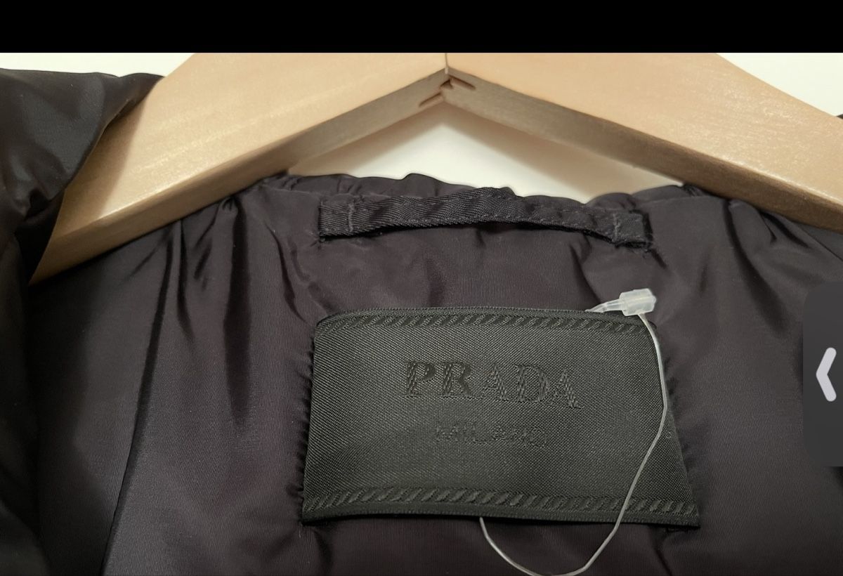 Prada Giacche: Prada Men's Black Winter Jacket - Size Medium, Like New! – Nuovo (secondo la descrizione) da Thalwil venduto da adamjay 4