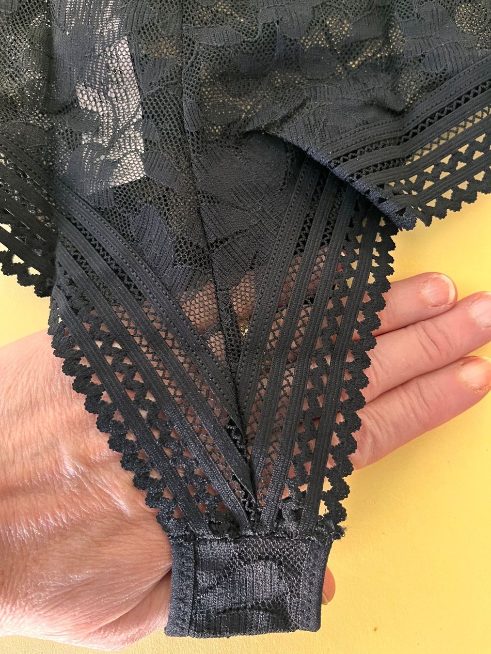 Passionata Altra biancheria intima: String, PASSIONATA, Grösse 42, Schwarz mit Blumenmuster – Nuovo e nell'imballaggio originale da Rudolfstetten venduto da gst_g7xl 4