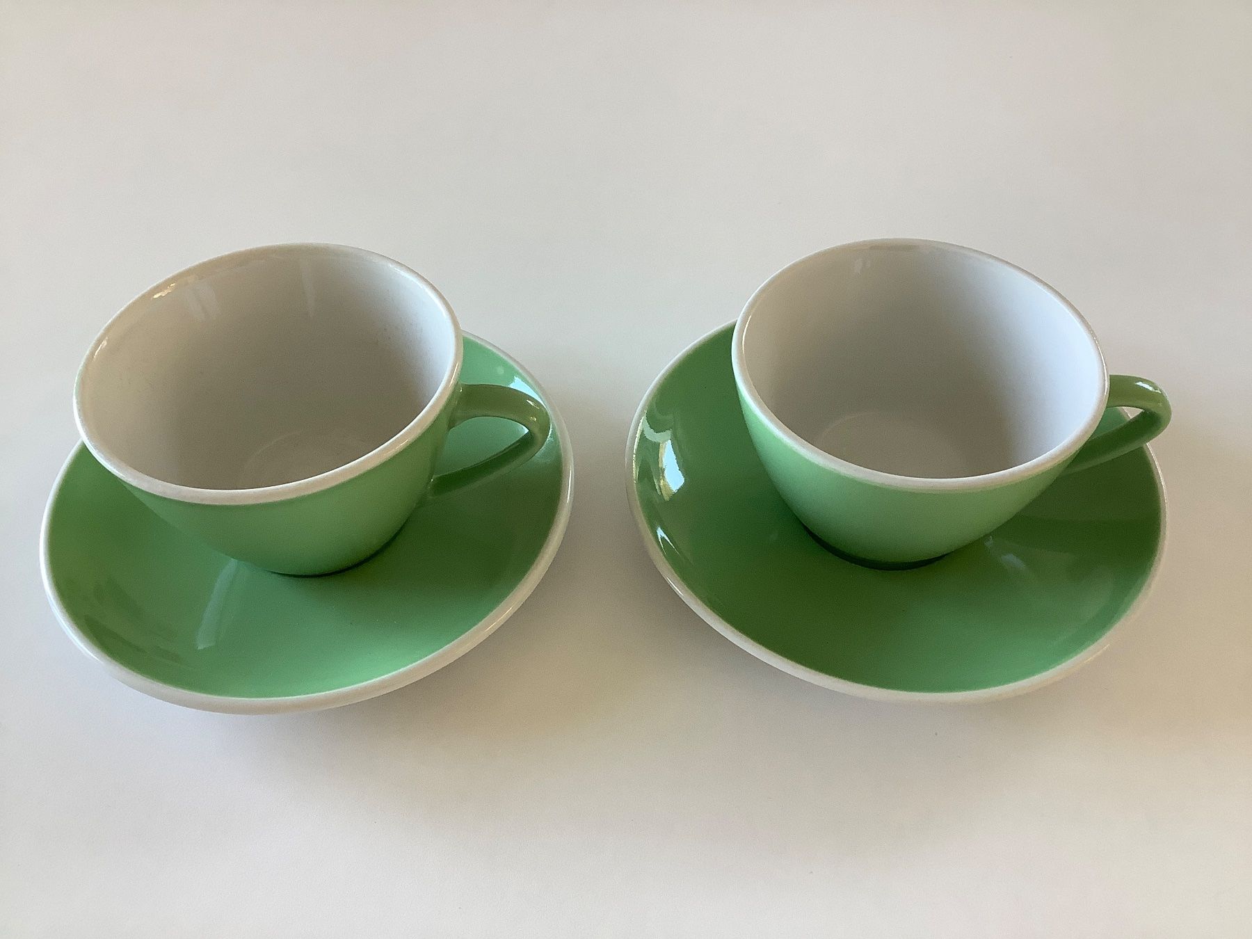 Rössler Tazze: Zwei Rössler Kaffeetassen mit Unter-Teller – Usato da Triesen venduto da boston7