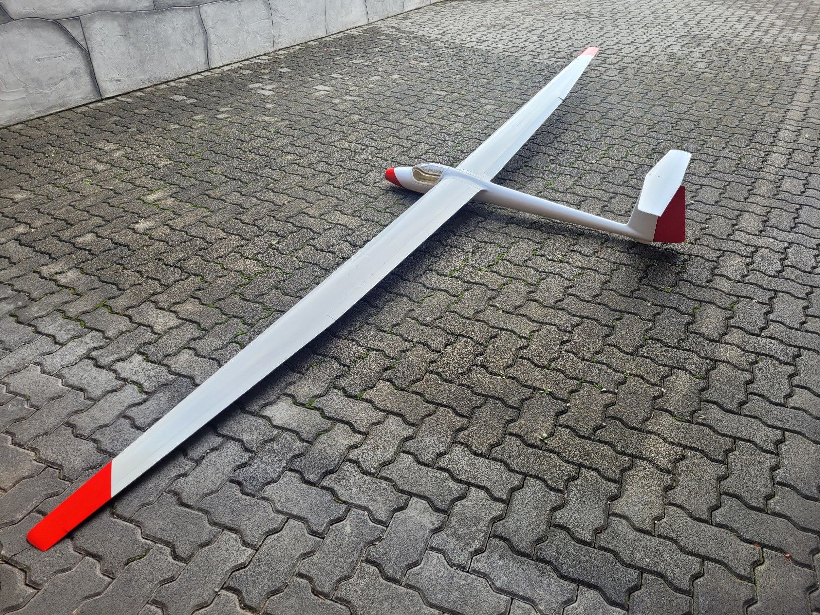 RC Kits de montage: Valenta SB9 Carbon D- Box – D'occasion à Wattenwil par hps_z6w9