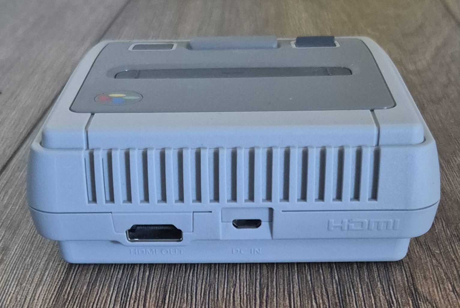 Nintendo Console: SNES Classic Mini mit 2 Controller – Usato da Dinhard venduto da Rdnex 2