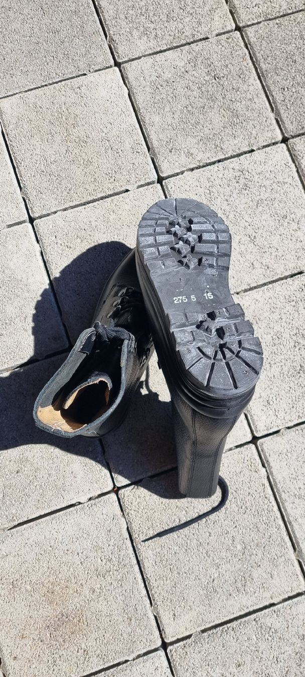 Minerva Scarpe da uomo: Neue KS90/Minerva 15 in Grösse 275 – Nuovo (secondo la descrizione) da Zürich venduto da Glaidan 2