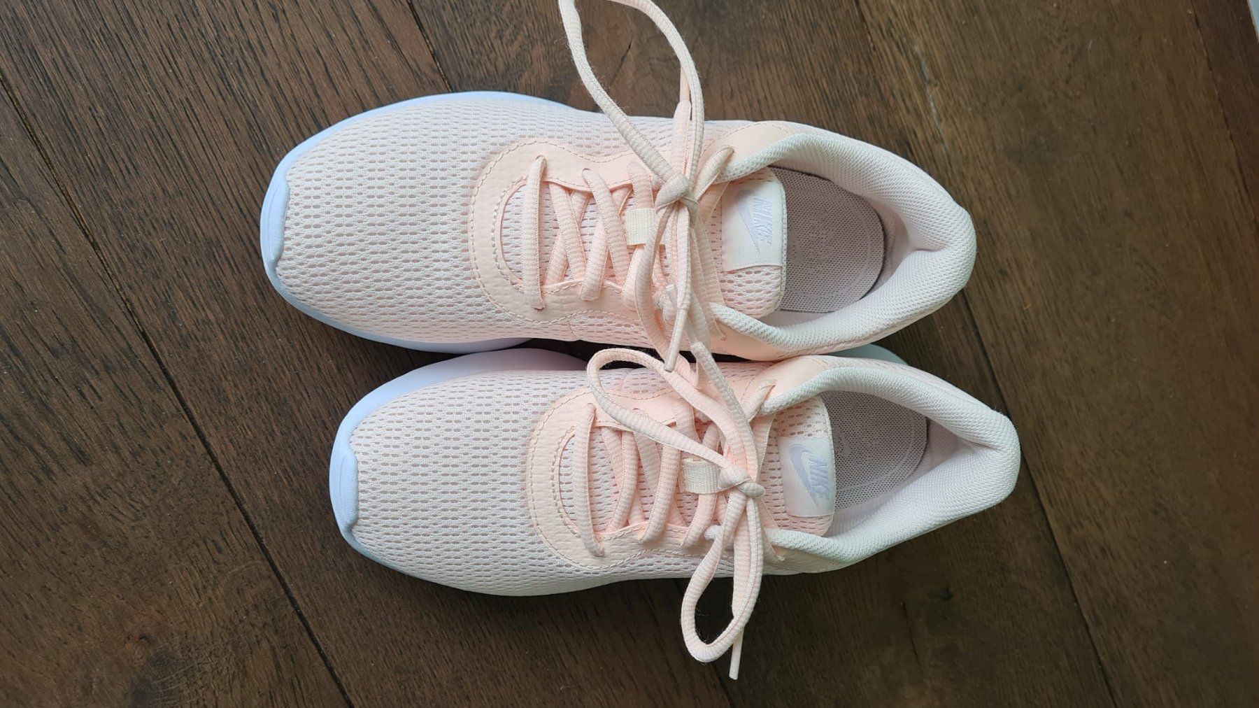 Nike Scarpe da donna: NIKE AIRMAX SNEAKERS NUDE /NP CHF 169.- – Nuovo (secondo la descrizione) da Eschenbach SG venduto da Lady020 3