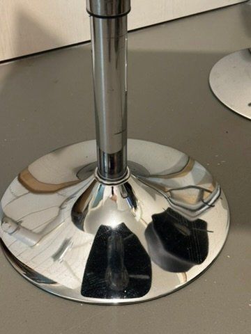 Sgabelli: Zwei Barhocker schwarz mit Chromfuss gebraucht – Usato da Ebertswil venduto da Joy8 4