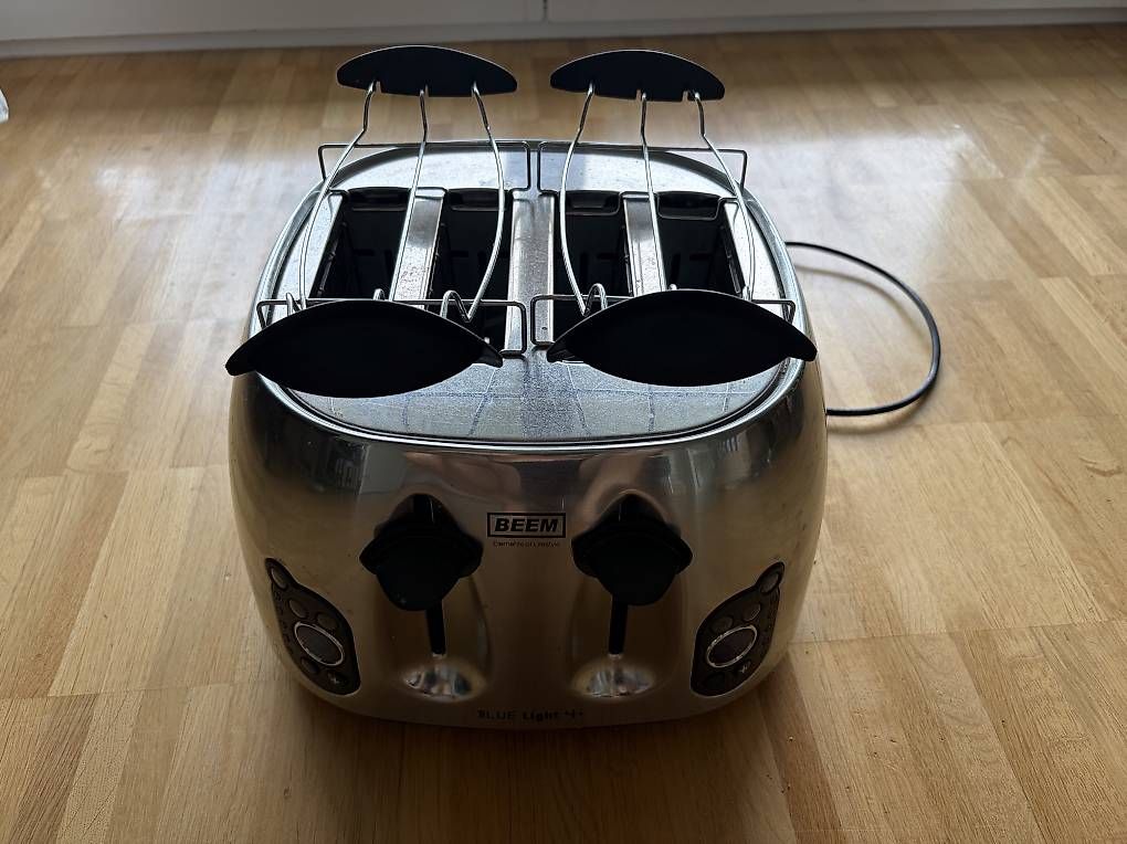 Elettrodomestici da cucina: BEEM Toaster Blue Light 4+ – Usato da Riehen venduto da j-unit