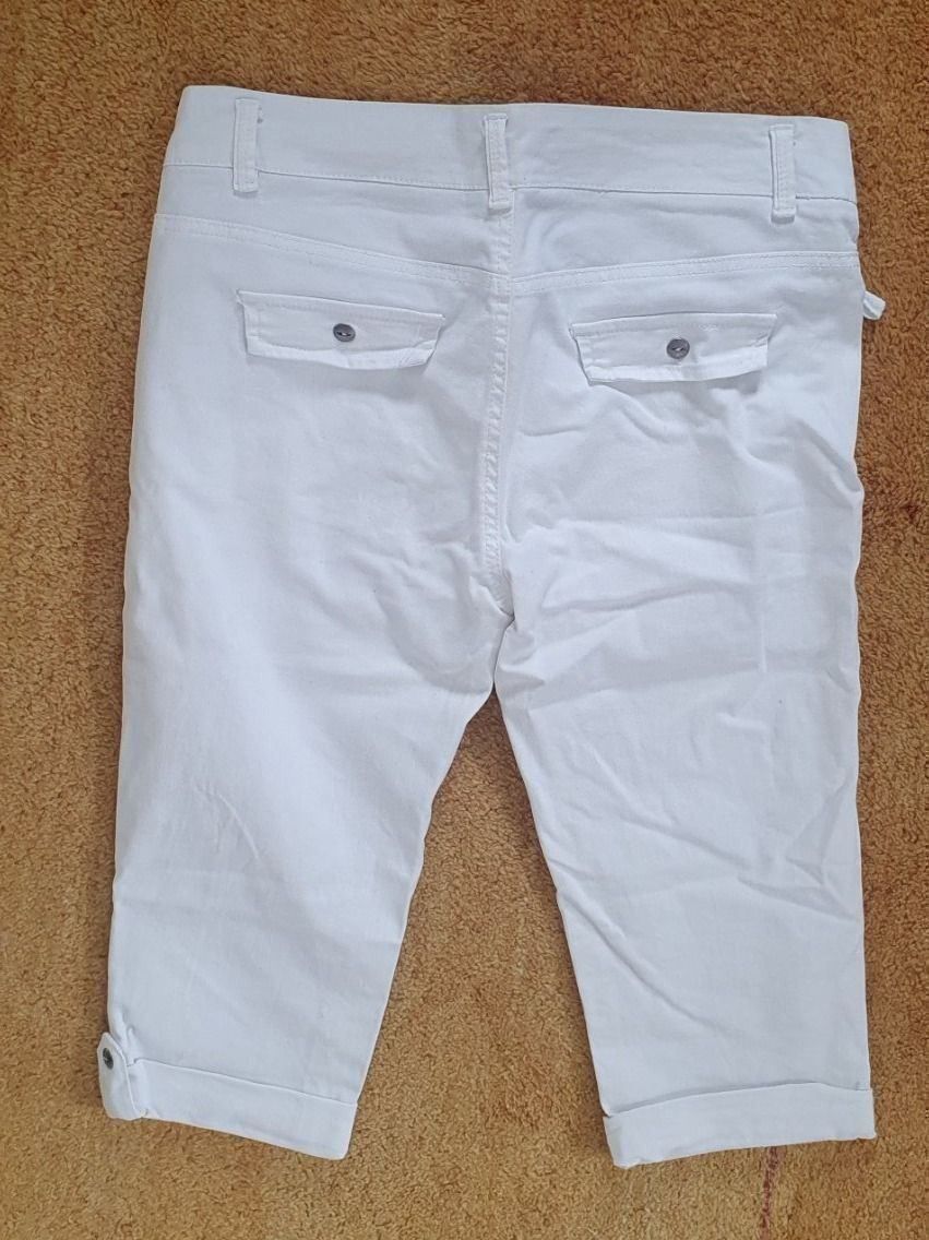 Jeans: Mittellange weisse Jeans Chicorée Gr.34 – Gebraucht aus Langnau am Albis von jer_pm72 1