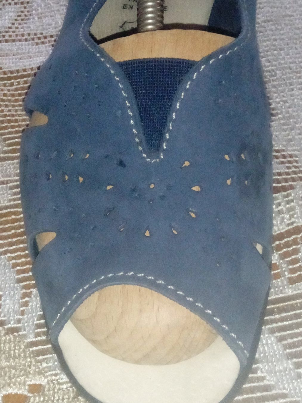 Scarpe da donna: Bequeme Sandalette  Marke: Confortissimo – Usato da Zürich venduto da Mitzi6 3